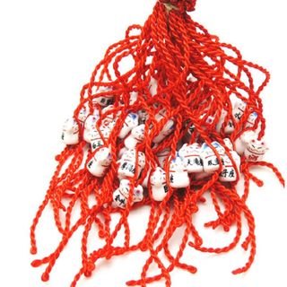 VÒNG TAY CHỈ ĐỎ MAY MẮN MÈO GỐM XINH XẮN