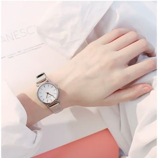 ĐỒNG HỒ NỮ DÂY KIM LOẠI VESI