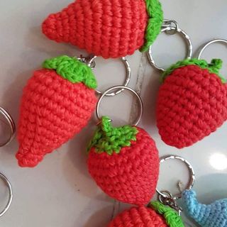 sỉ móc khoá len