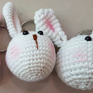 sỉ móc khoá len