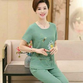 Bộ quần áo mặc nhà cho người trung tuổi