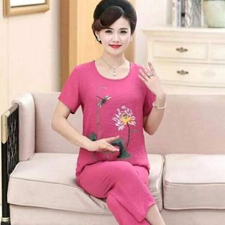 Bộ quần áo mặc nhà cho người trung tuổi