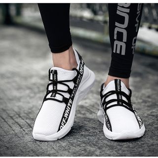 Giày thể thao WOT