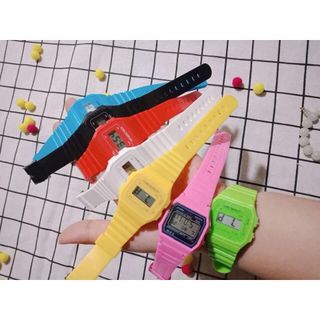 ĐỒNG HỒ NỮ DÂY CAO SU F92