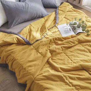 Chăn hè cotton đũi màu vàng