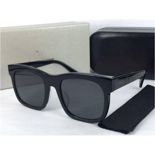 MẮT KÍNH CHỮ V THỜI TRANG