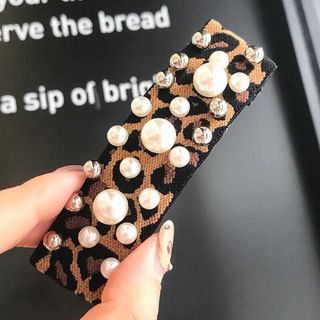 kẹp tóc Ngọc beo