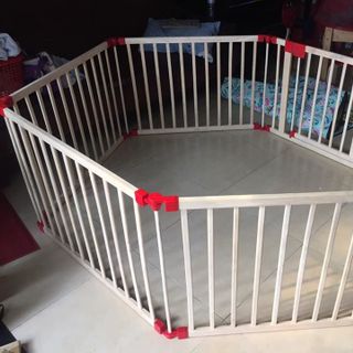 Quây cũi trẻ em Playpen 6 cánh