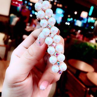 Kẹp tóc Ngọc