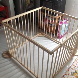 Quây cũi trẻ em quickflex 4 cánh