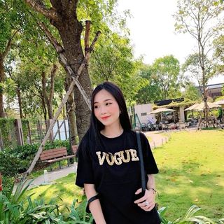 set đồ bộ lửng logo vogue đính hột bẹt cực lấp lánh