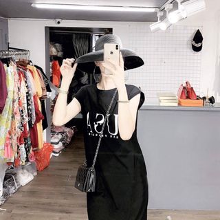 đầm suông in chữ
