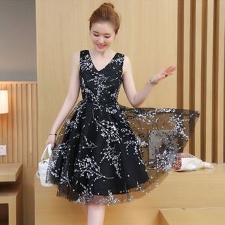 ĐẦM XÒE LƯỚI IN HOA