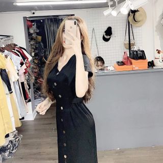 đầm cổ v phối nút xẻ tà