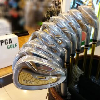 Bộ Gậy Golf 3 Sao Honma S-06
