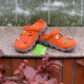 Crocs Duet