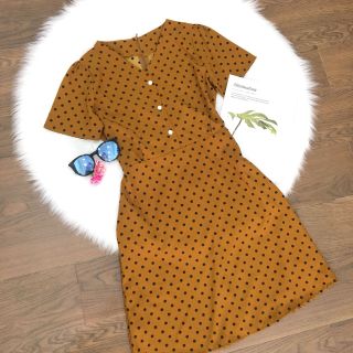 đầm cổ v chấm bi