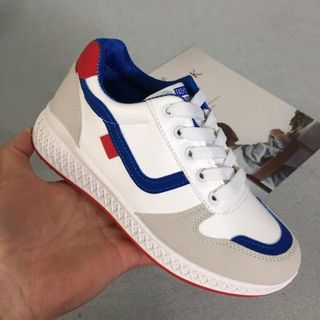 Lô Giày thể thao nữ