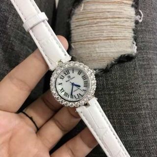 Đồng hồ nữ thời trang Royal Crown 6305 dây da