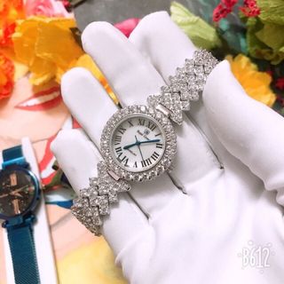 Đồng hồ nữ thời trang Royal Crown 6305