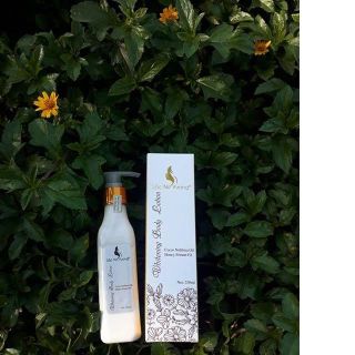 Kem dưỡng trắng da toàn thân Sắc Nữ Vương WHITENING BODY LOTION