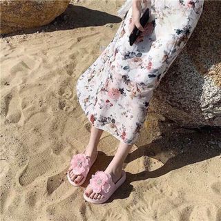 Dép nhựa hoa cute