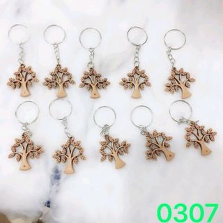 móc khóa nhựa giã gỗ mẫu dễ thương rất đẹp y như gỗ thật lun