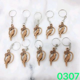 móc khóa nhựa giã gỗ mẫu dễ thương rất đẹp y như gỗ thật lun
