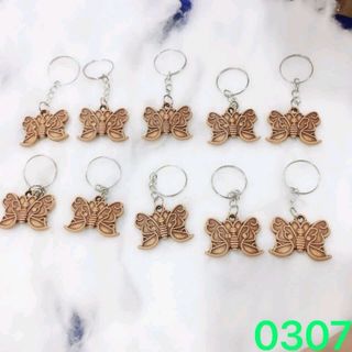 móc khóa nhựa giã gỗ mẫu dễ thương rất đẹp y như gỗ thật lun