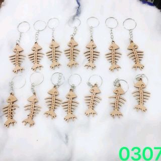 móc khóa nhựa giã gỗ mẫu dễ thương rất đẹp y như gỗ thật lun