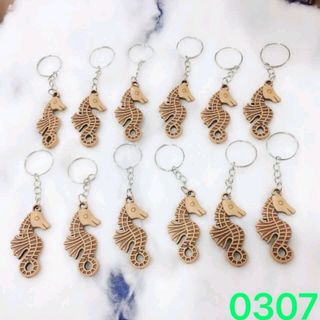 móc khóa nhựa giã gỗ mẫu dễ thương rất đẹp y như gỗ thật lun