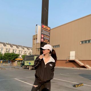 ÁO KHOÁC NỮ ĐẸP Y HÌNH