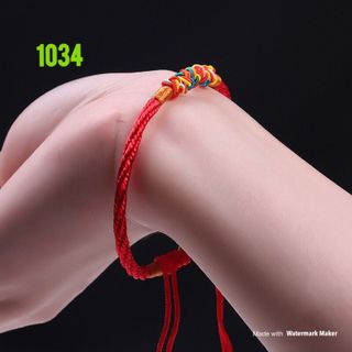 1034- vòng chỉ đỏ tứ vân ngũ sắc