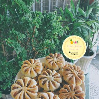 Bánh Khóm Hoa Mai