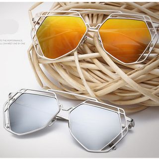 Kính mát thời trang nữ viền đang chéo cực kỳ xinh độc lạ 102