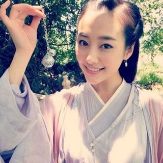 lắc tay hoa thiên cốt y hình kim loại