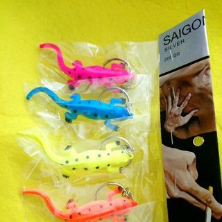 móc khóa ly mì chai nước