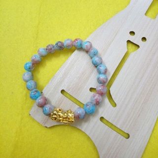 chuỗi đeo tay phong thủy hạt đá 8li mix mặt tỳ hưu
Giá sỉ 15k /1 chuỗi
cam kết hàng y hình vì hình tự chụp nha các bạn