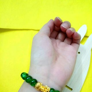 chuỗi đeo tay phong thủy hạt đá 8li mix mặt tỳ hưu Giá sỉ 15k /1 chuỗi cam kết hàng y hình vì hình tự chụp nha các bạn