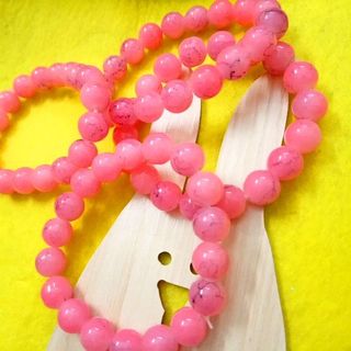 chuỗi đeo tay phong thủy hạt đá 10li màu hồng cam