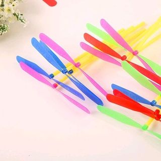 chong chóng đủ màu bay cao hơn 5 mét chơi rất vui lun