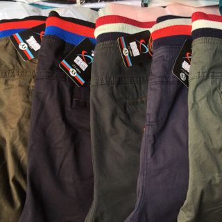 Quần short kaki lưng thun vải co giãn