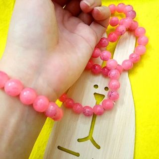 chuỗi đeo tay phong thủy hạt đá hồng 10li