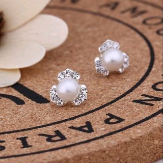 Bông tai kim loại mẫu mới phong cách Hàn Quốc siêu hot