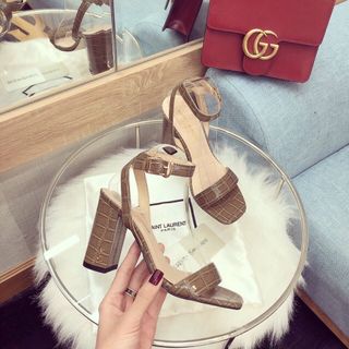 Giày sandal cao gót