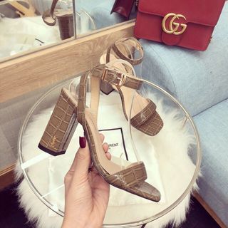 Giày sandal cao gót