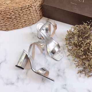 Giày sandal cao gót