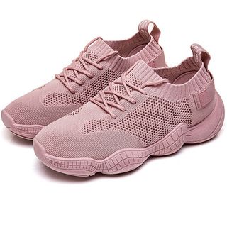 Giày nữ sneaker kiểu lạ bao đẹp mềm mại tha hồ chạy 500