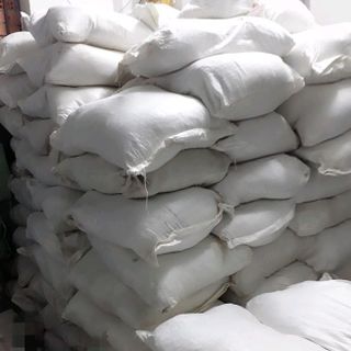 Cát vệ sinh cho mèo