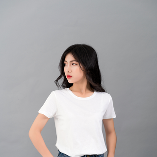 Áo thun trơn nữ trắng